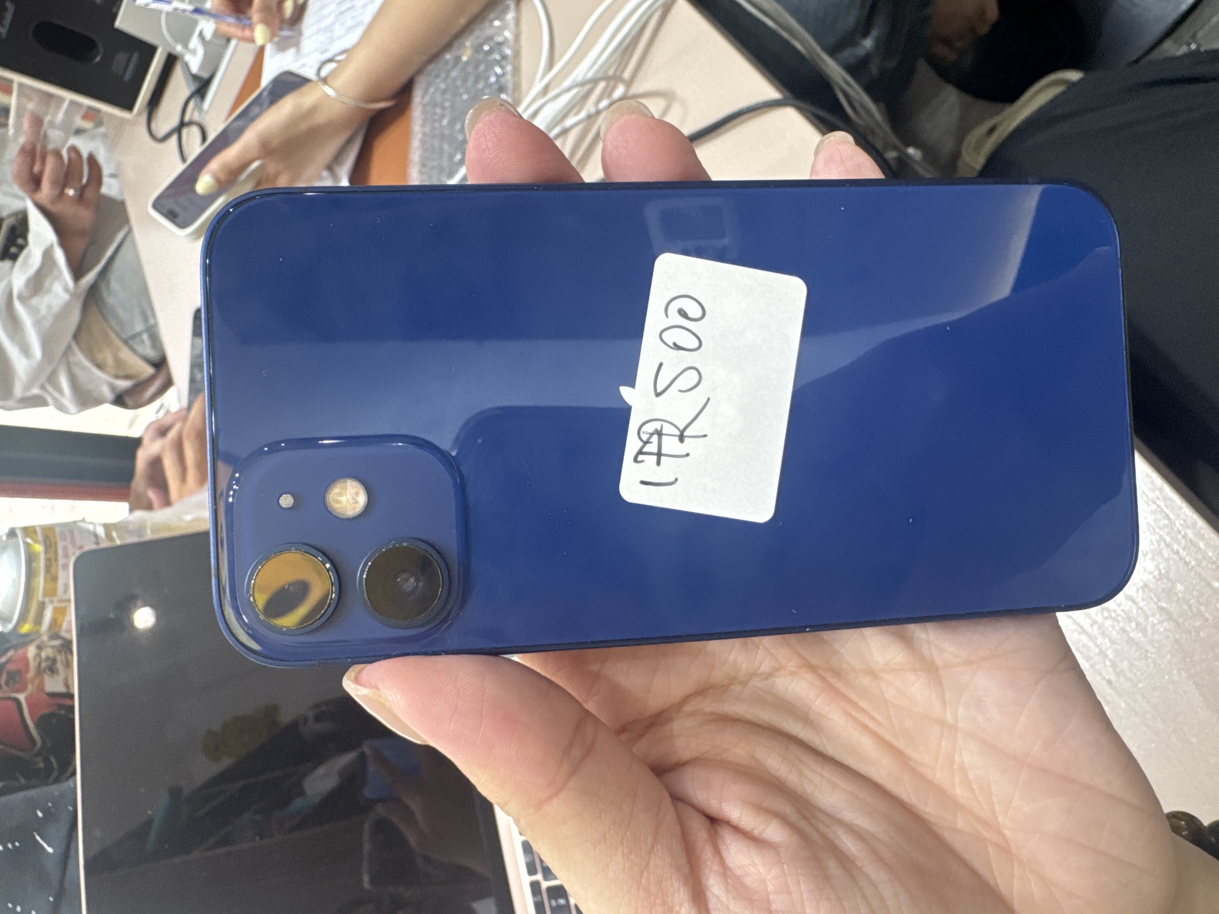 Iphone 16e lock